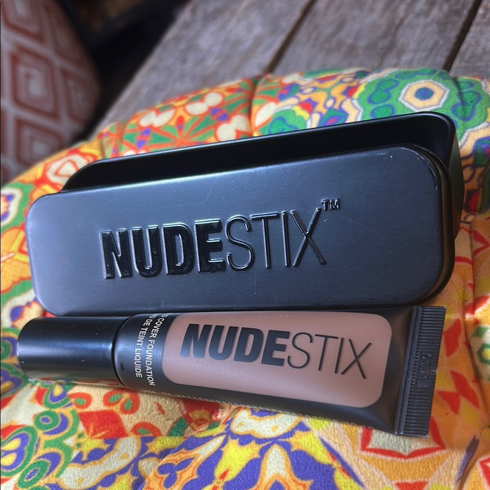 NUDESTIX Nude 9 tinted cover foundation